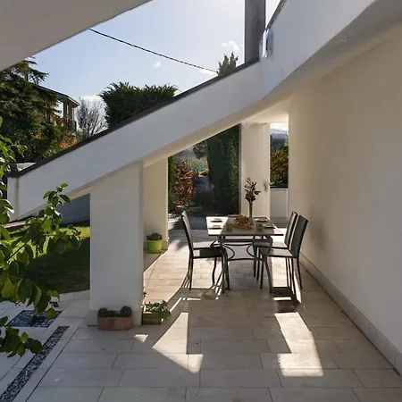 Vae Victis 6, Emma Вилла Кориано