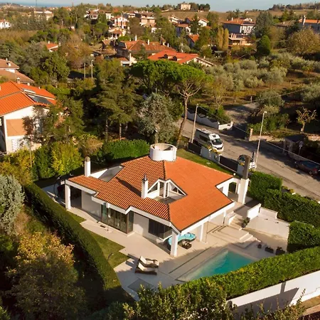 Vae Victis 6, Emma Кориано