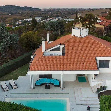 Vae Victis 6, Emma 别墅 *