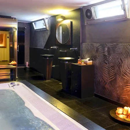 Вилла Vae Victis 6, Emma