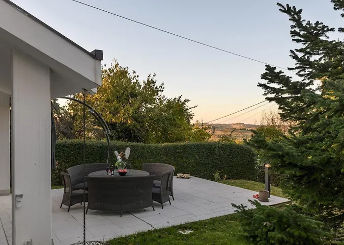 Vae Victis 6, Emma 别墅