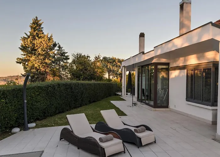 فيلة Vae Victis 6, Emma كوريانو