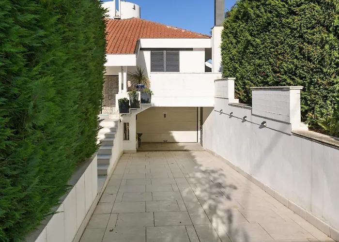 别墅 Vae Victis 6, Emma *