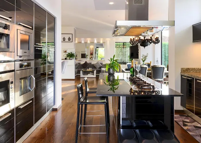 Vae Victis 6, Emma 别墅